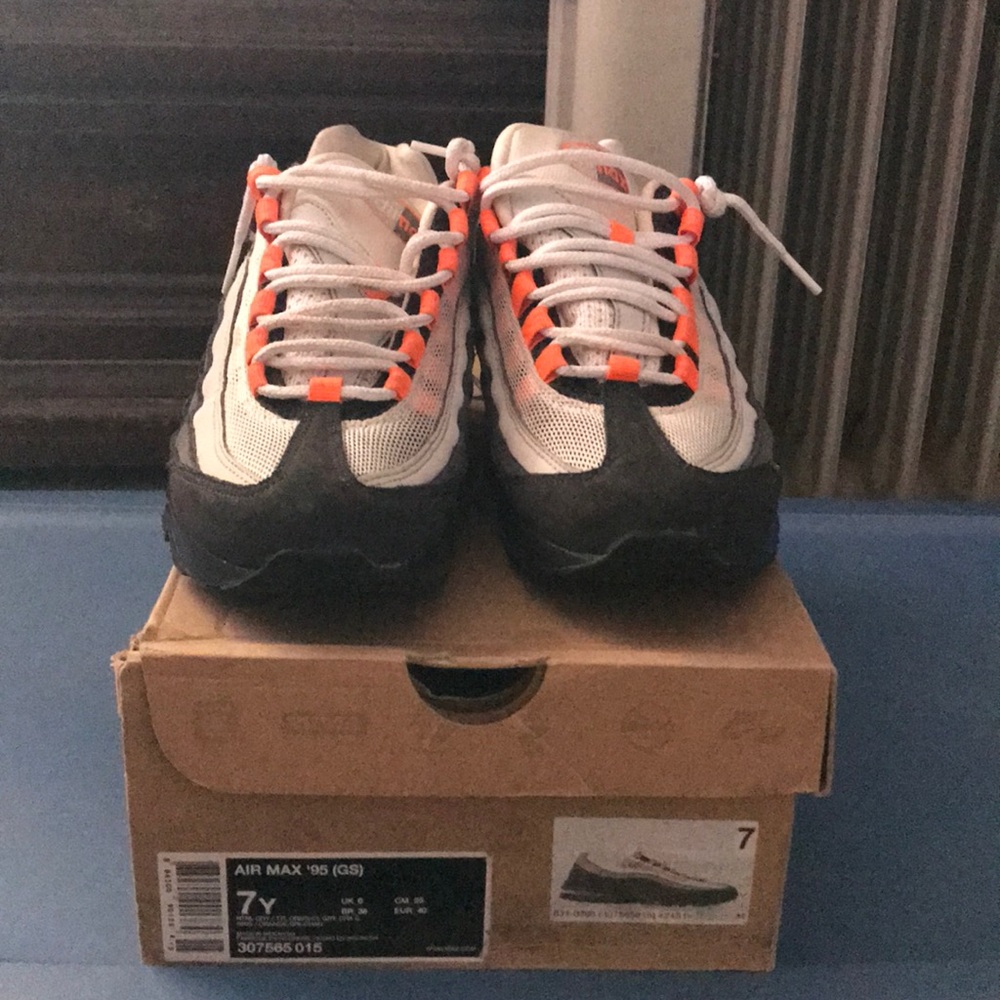 AIRMAX 95 GREY & ORANGE